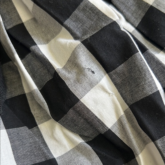 Kate Spade Black and White Plaid Mini Skirt (READ) - Picture 3 of 6